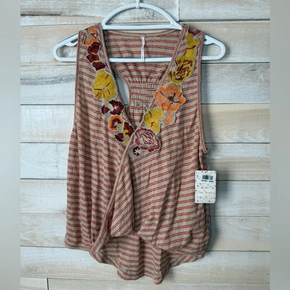 Free People Frida Embroidered Striped Faux Wrap Top in Neutral Size M NWT - Picture 3 of 8